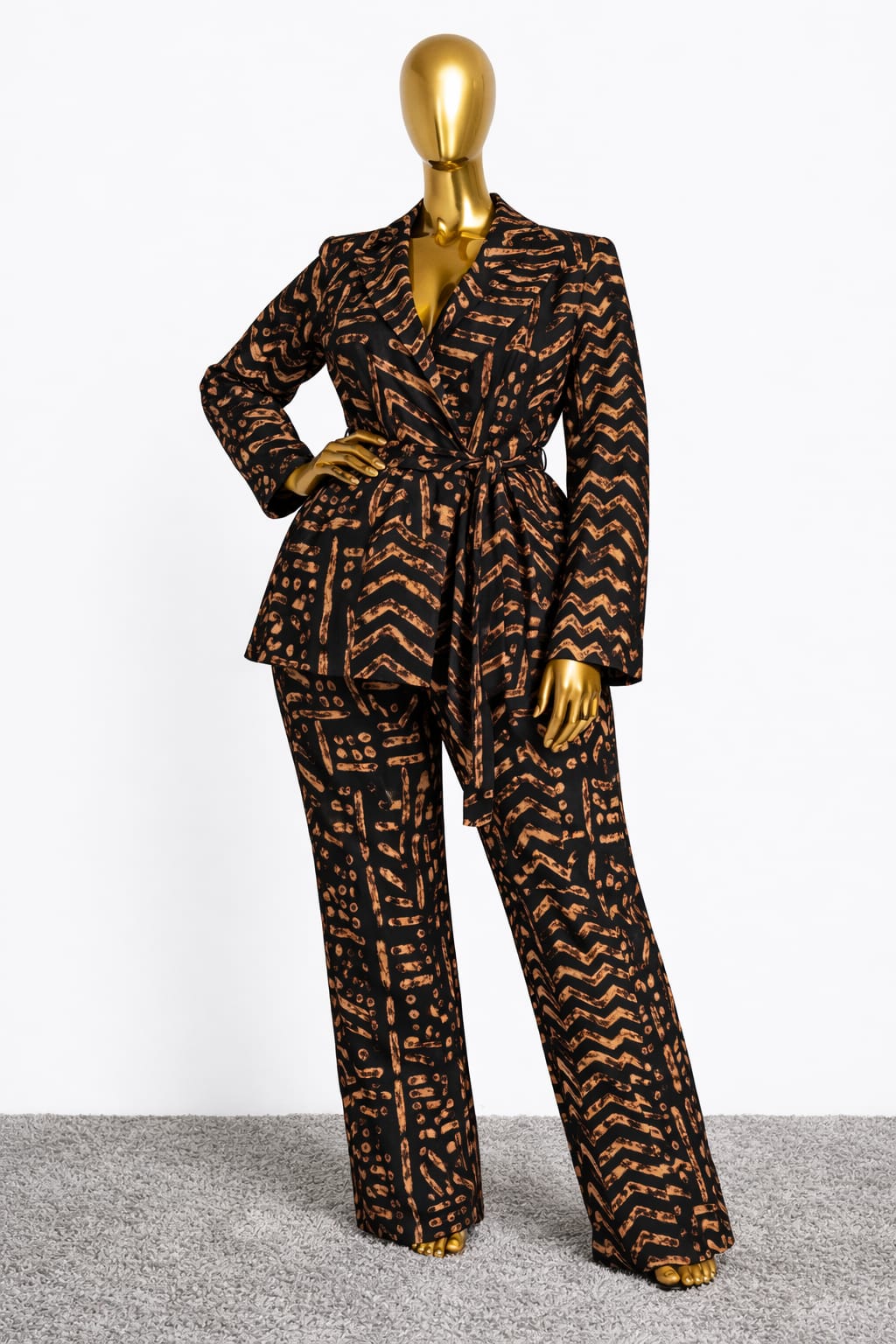 Signature Tribal Prints Suit Set (Structured Fit)